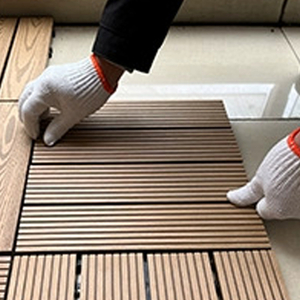 Panneaux de terrasse ext&eacute;rieure modulaires – Carreaux composites embo&icirc;tables &agrave; installation rapide pour les espaces de jardin, de balcon et de terrasse